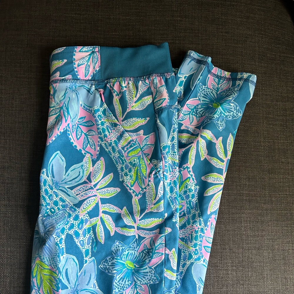 Like New Lilly Pulitzer Luxletic Pants